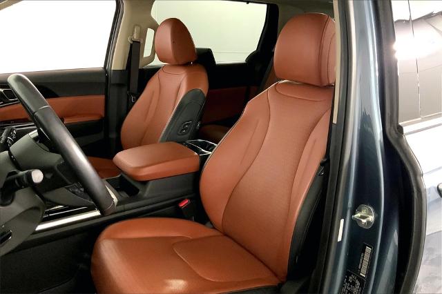2023 Kia Carnival Vehicle Photo in Lees Summit, MO 64086