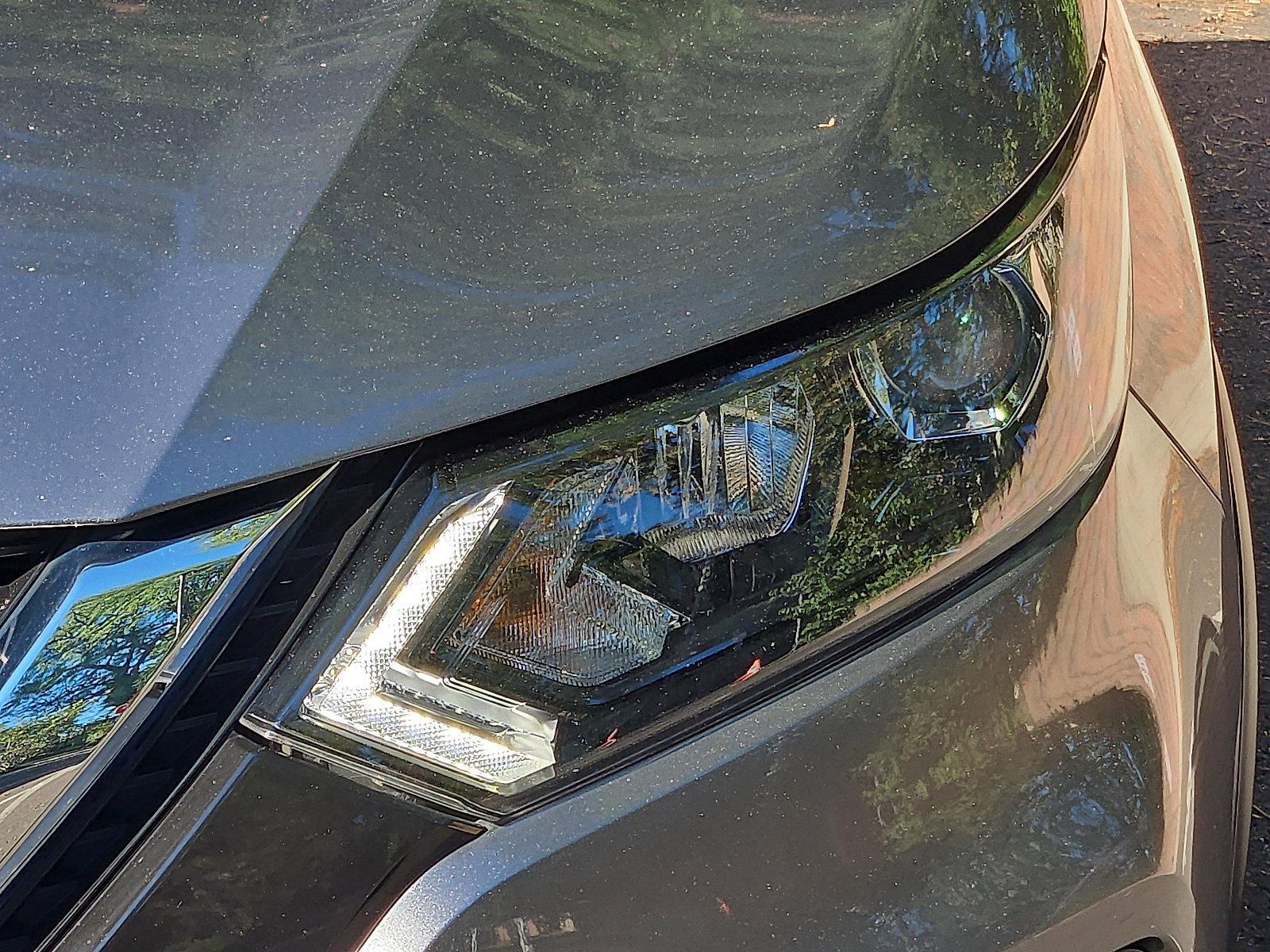 2022 Nissan Rogue Sport Vehicle Photo in Jenkintown, PA 19046