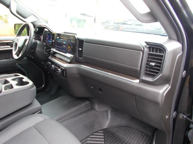 2022 Chevrolet Silverado 1500 Vehicle Photo in LOWELL, MA 01852-4336