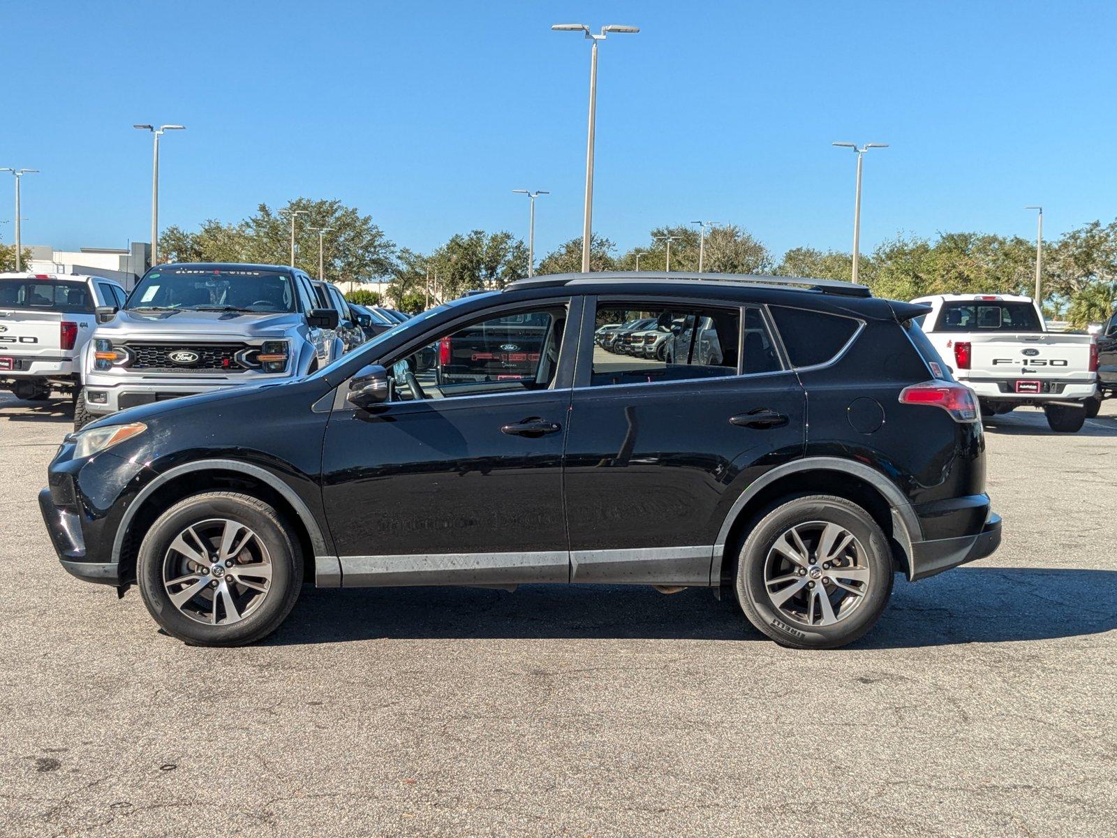 2017 Toyota RAV4 Vehicle Photo in St. Petersburg, FL 33713