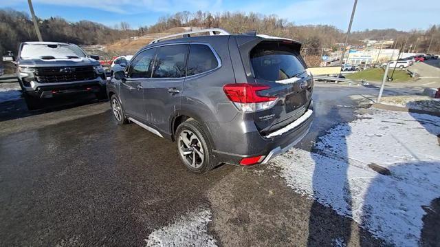 2022 Subaru Forester Vehicle Photo in Pleasant Hills, PA 15236