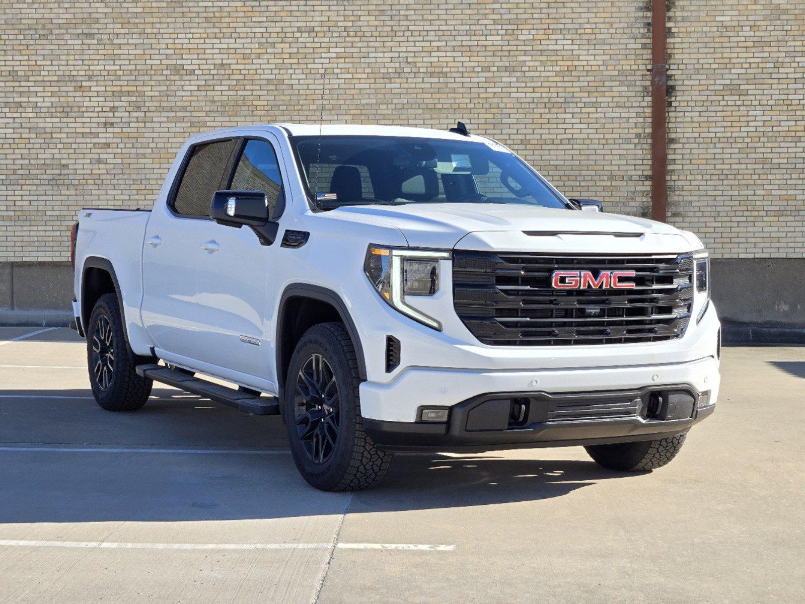 2025 GMC Sierra 1500 Vehicle Photo in DALLAS, TX 75209-3016