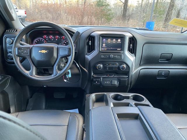 2022 Chevrolet Silverado 3500 HD Chassis Cab Vehicle Photo in LEOMINSTER, MA 01453-2952