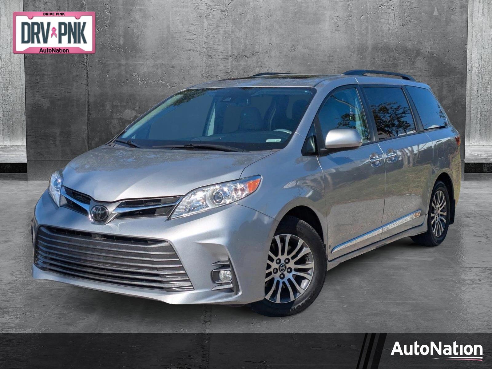 2018 Toyota Sienna Vehicle Photo in Sarasota, FL 34231