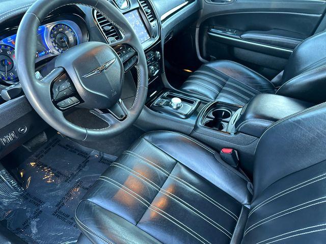 2023 Chrysler 300 Vehicle Photo in RIVERSIDE, CA 92504-4106