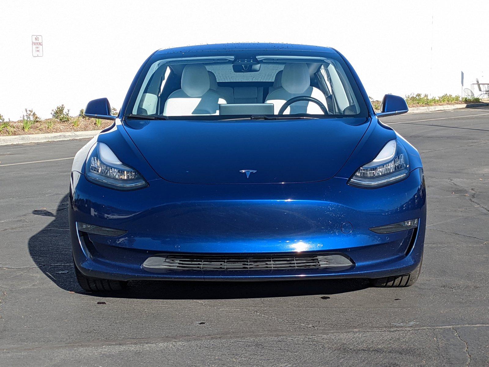 2018 Tesla Model 3 Vehicle Photo in VALENCIA, CA 91355-1705