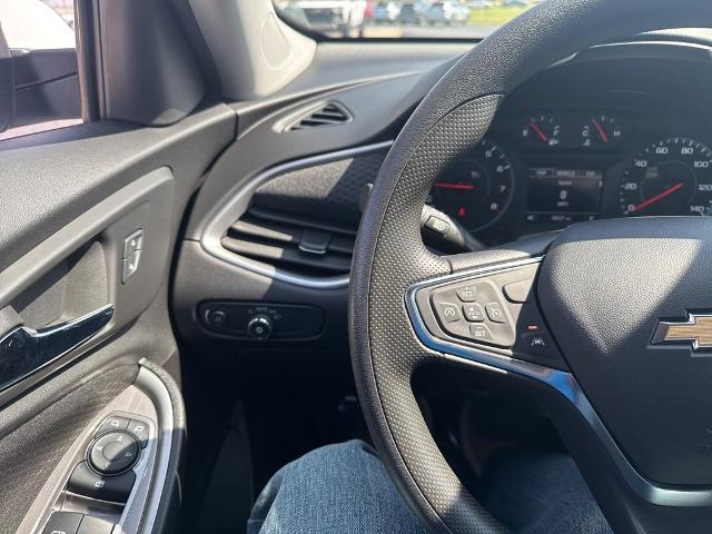 2025 Chevrolet Malibu Vehicle Photo in MANHATTAN, KS 66502-5036