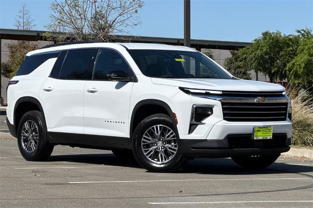 Used 2024 Chevrolet Traverse 1LT with VIN 1GNERGKSXRJ185370 for sale in Vacaville, CA
