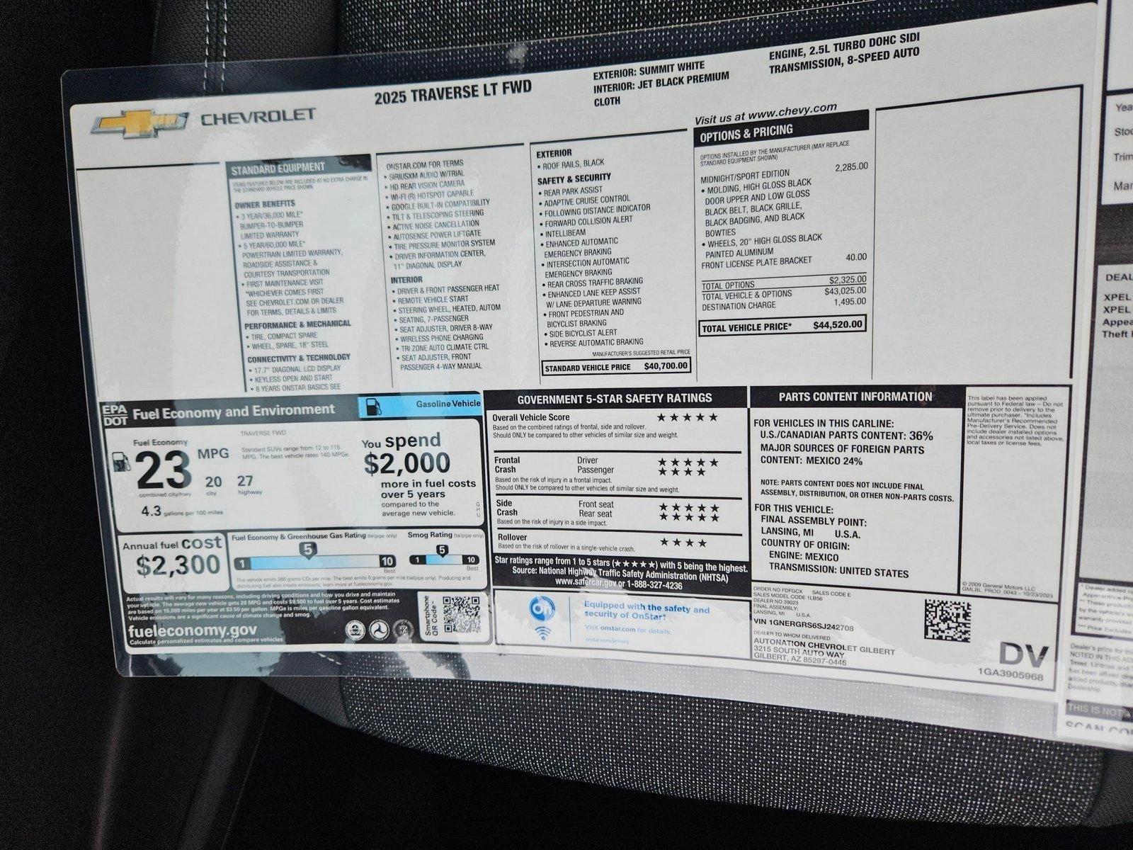 2025 Chevrolet Traverse Vehicle Photo in GILBERT, AZ 85297-0446