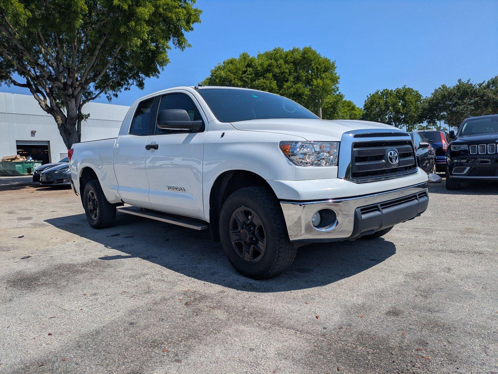 2012 Toyota Tundra 4WD Truck Vehicle Photo in GREENACRES, FL 33463-3207