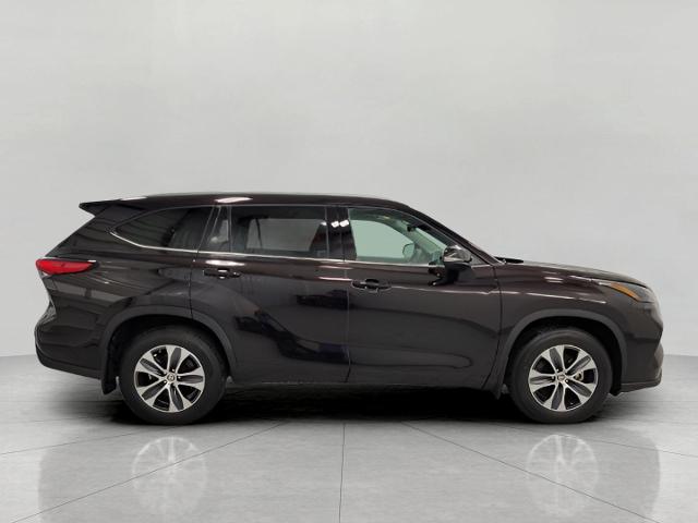 2022 Toyota Highlander Vehicle Photo in Oshkosh, WI 54904