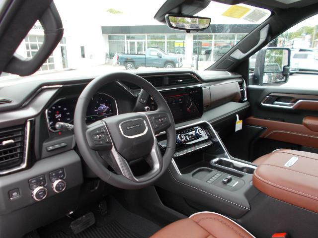 2025 GMC Sierra 2500 HD Vehicle Photo in LOWELL, MA 01852-4336