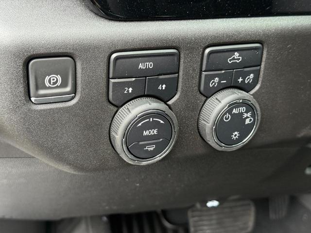 2025 Chevrolet Silverado 1500 Vehicle Photo in COLUMBIA, MO 65203-3903
