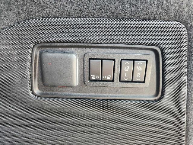 2022 Cadillac Escalade Vehicle Photo in Grapevine, TX 76051