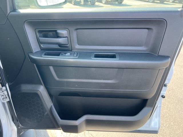 2019 Ram 1500 Classic Vehicle Photo in GREEN BAY, WI 54304-5303