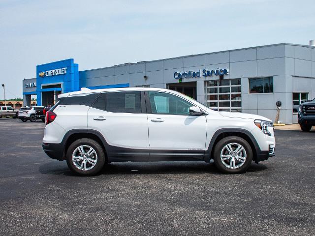2024 GMC Terrain Vehicle Photo in MADISON, IN 47250-1611