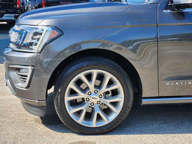 2019 Ford Expedition Vehicle Photo in DENTON, TX 76210-9321