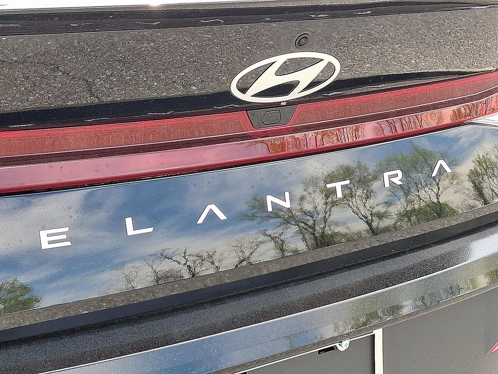 2025 Hyundai ELANTRA Vehicle Photo in Harrisburg, PA 17111