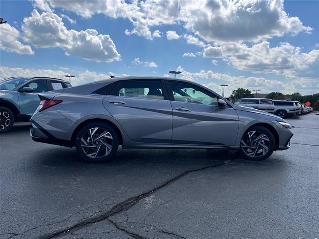 2024 Hyundai ELANTRA Vehicle Photo in O'Fallon, IL 62269