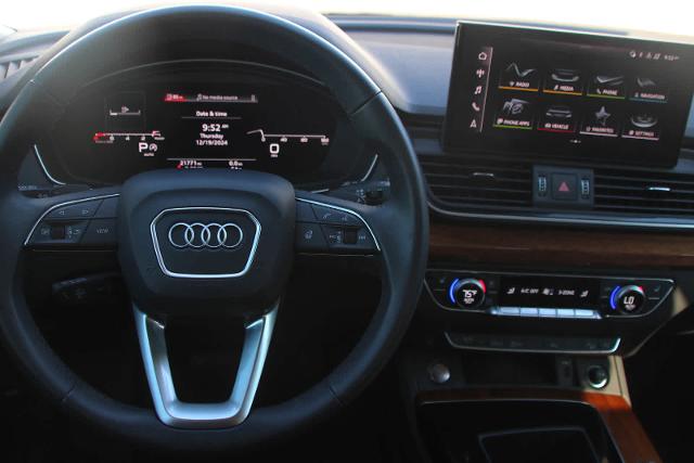 2023 Audi Q5 Vehicle Photo in SUGAR LAND, TX 77478