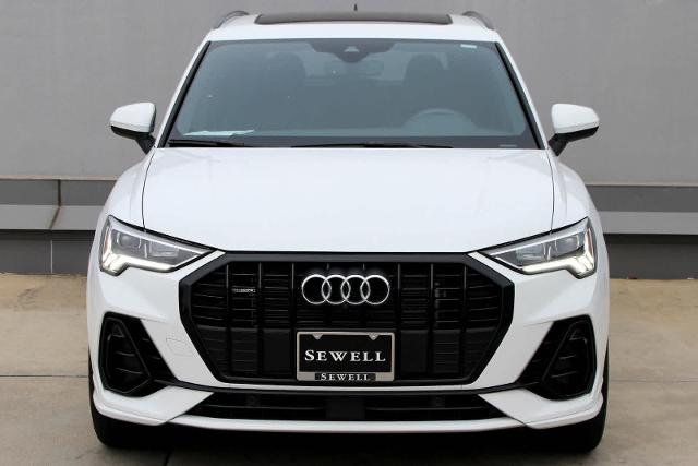 2024 Audi Q3 Vehicle Photo in SUGAR LAND, TX 77478