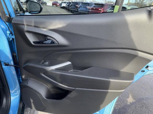 2025 Chevrolet Trax Vehicle Photo in MANHATTAN, KS 66502-5036