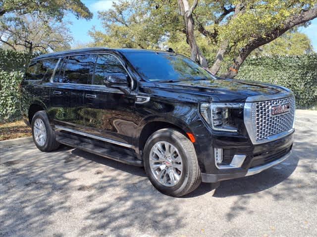 2022 GMC Yukon XL Vehicle Photo in San Antonio, TX 78230-1001