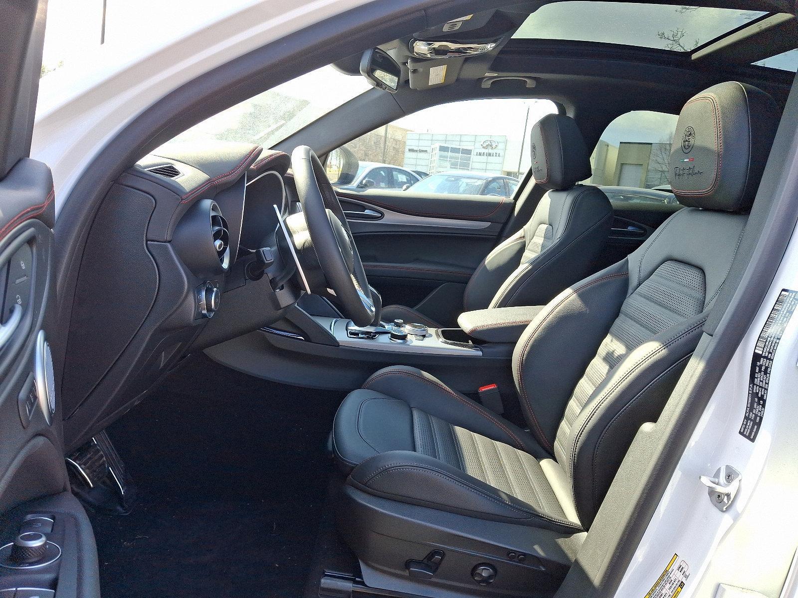 2025 Alfa Romeo Stelvio Vehicle Photo in Willow Grove, PA 19090
