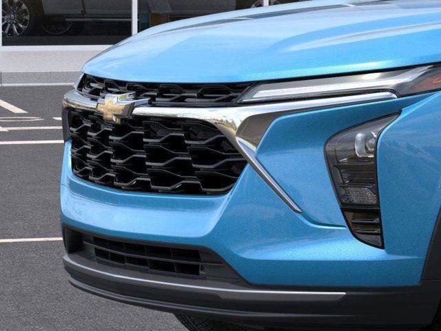 2025 Chevrolet Trax Vehicle Photo in CROSBY, TX 77532-9157