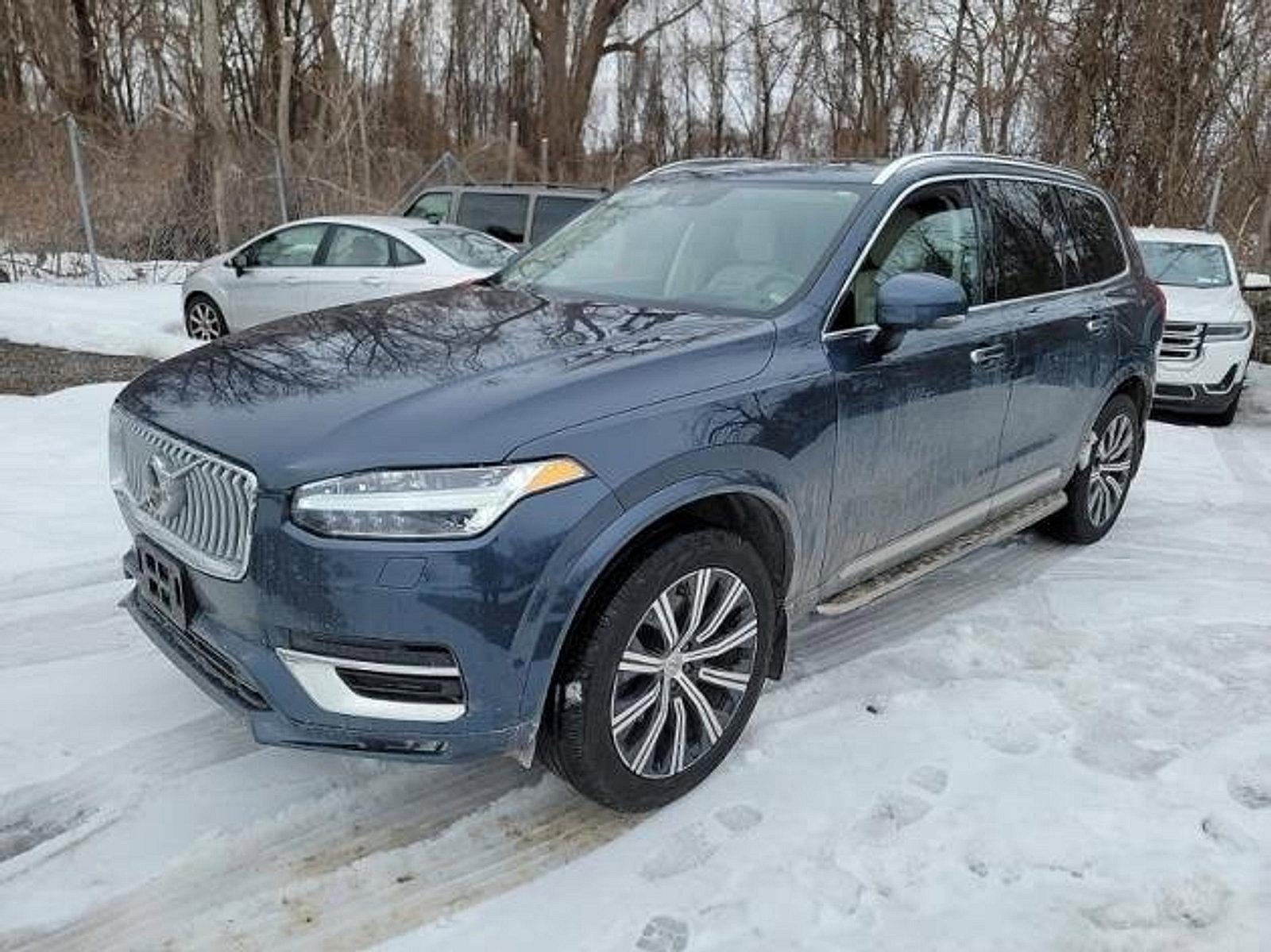 2022 Volvo XC90 Vehicle Photo in Trevose, PA 19053