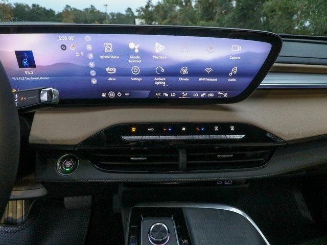 2025 Buick Enclave Vehicle Photo in HOMOSASSA, FL 34448-1461