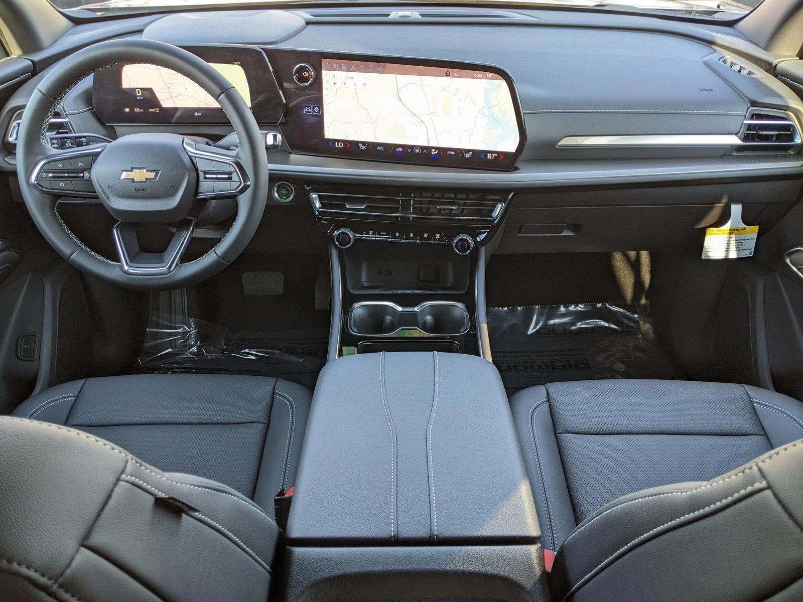 2025 Chevrolet Traverse Vehicle Photo in TIMONIUM, MD 21093-2300