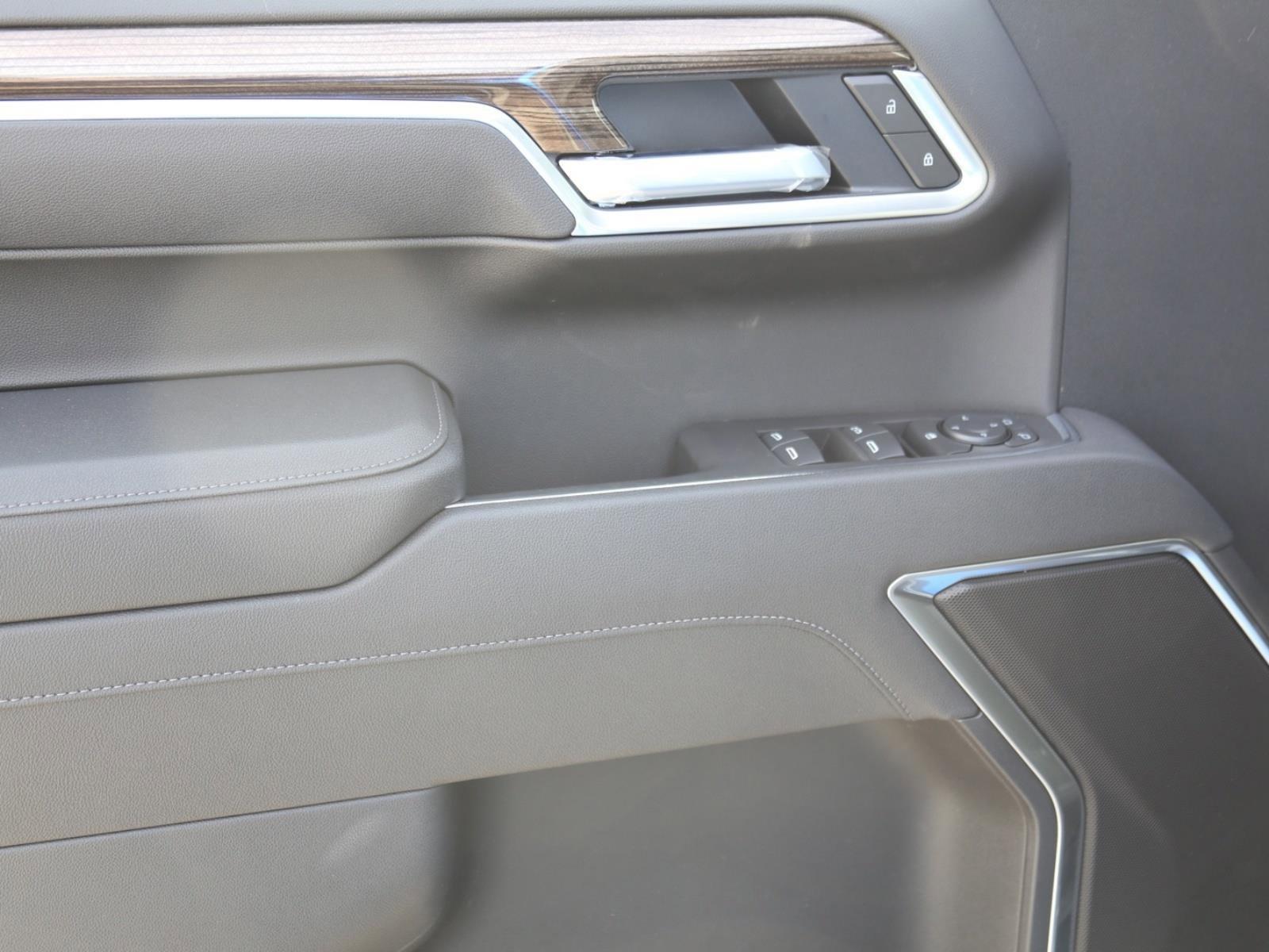 2025 Chevrolet Silverado 1500 Vehicle Photo in LOS ANGELES, CA 90007-3794