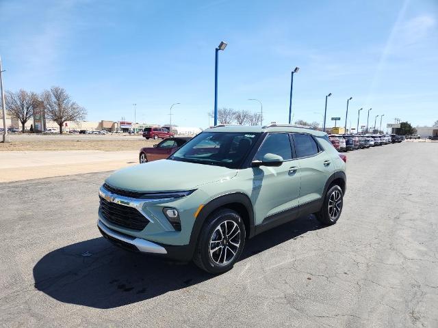 2025 Chevrolet Trailblazer Vehicle Photo in HAYS, KS 67601-1994