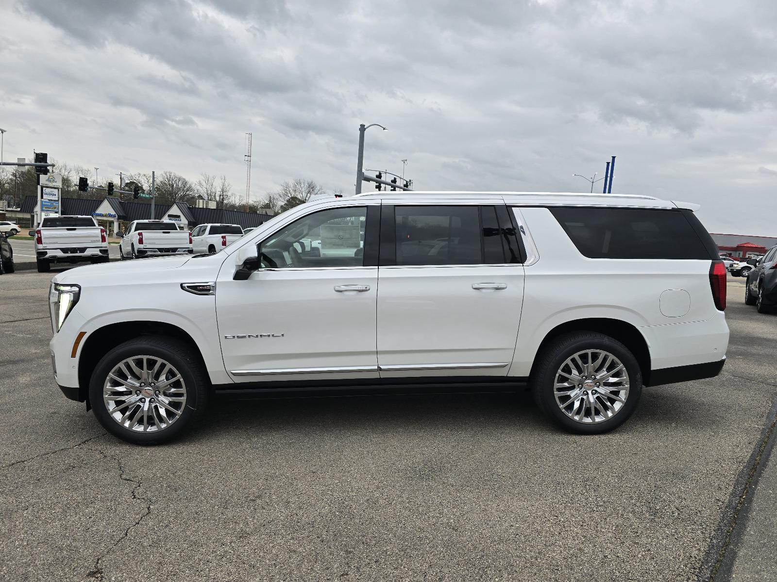 2025 GMC Yukon XL Vehicle Photo in Rolla, MO 65401