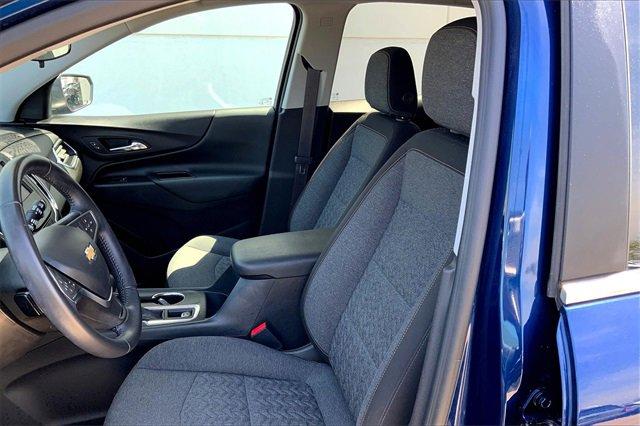 2022 Chevrolet Equinox Vehicle Photo in TOPEKA, KS 66609-0000