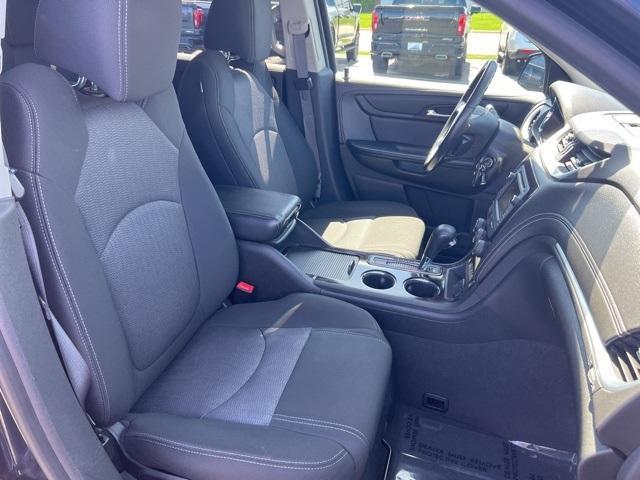 2015 Chevrolet Traverse Vehicle Photo in GREEN BAY, WI 54304-5303