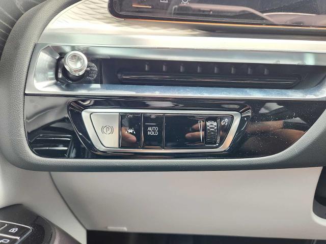 2025 Cadillac LYRIQ Vehicle Photo in HOUSTON, TX 77079