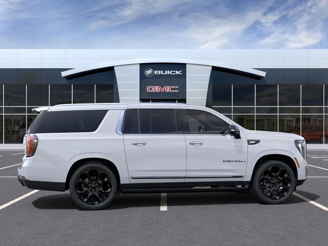 2025 GMC Yukon XL Vehicle Photo in GREEN BAY, WI 54303-3330