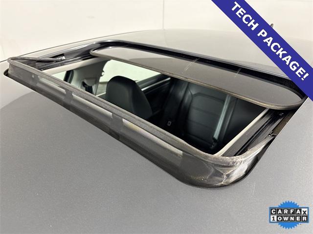 2017 Volkswagen Passat Vehicle Photo in Puyallup, WA 98371