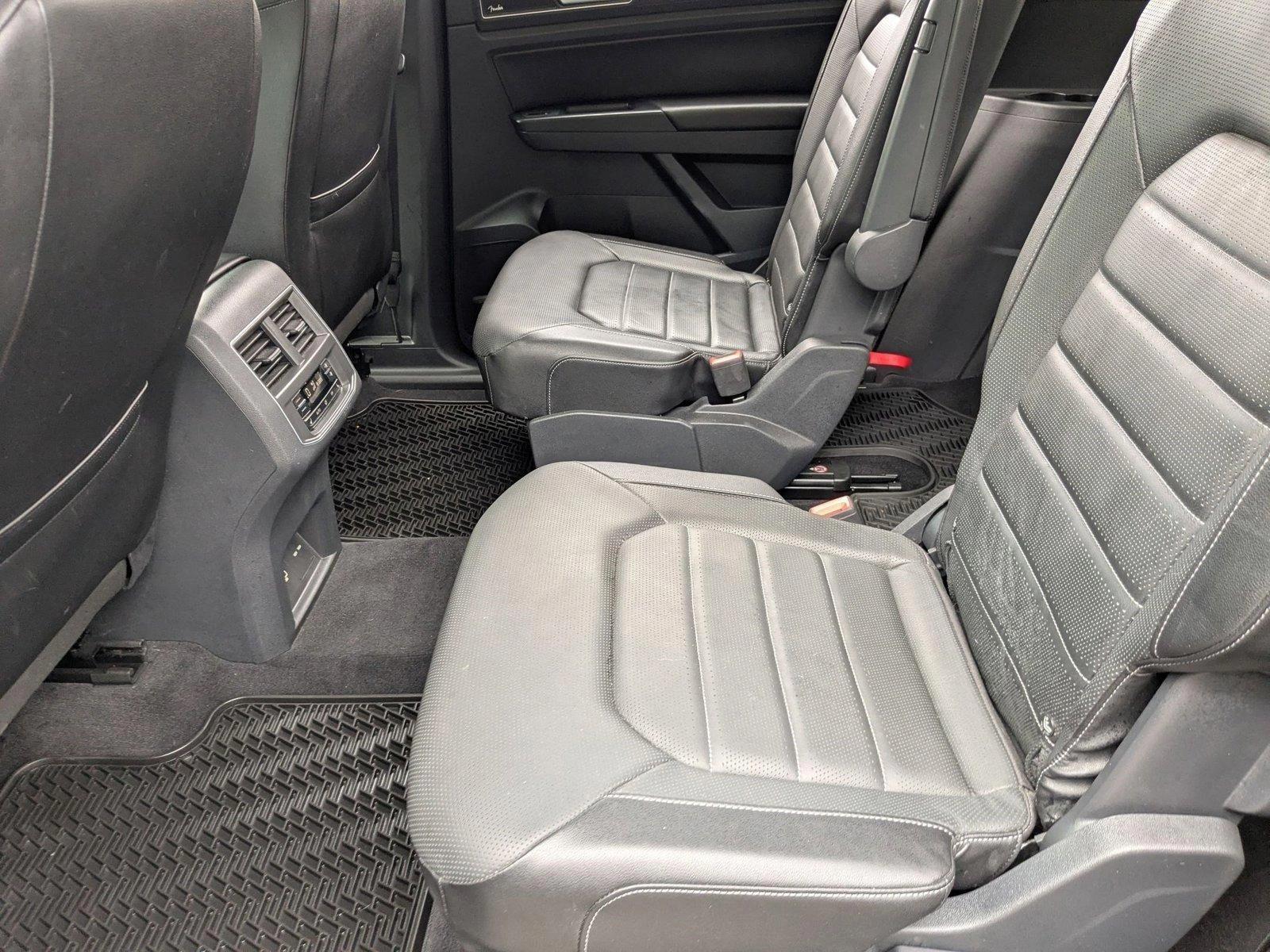 2018 Volkswagen Atlas Vehicle Photo in Tampa, FL 33614