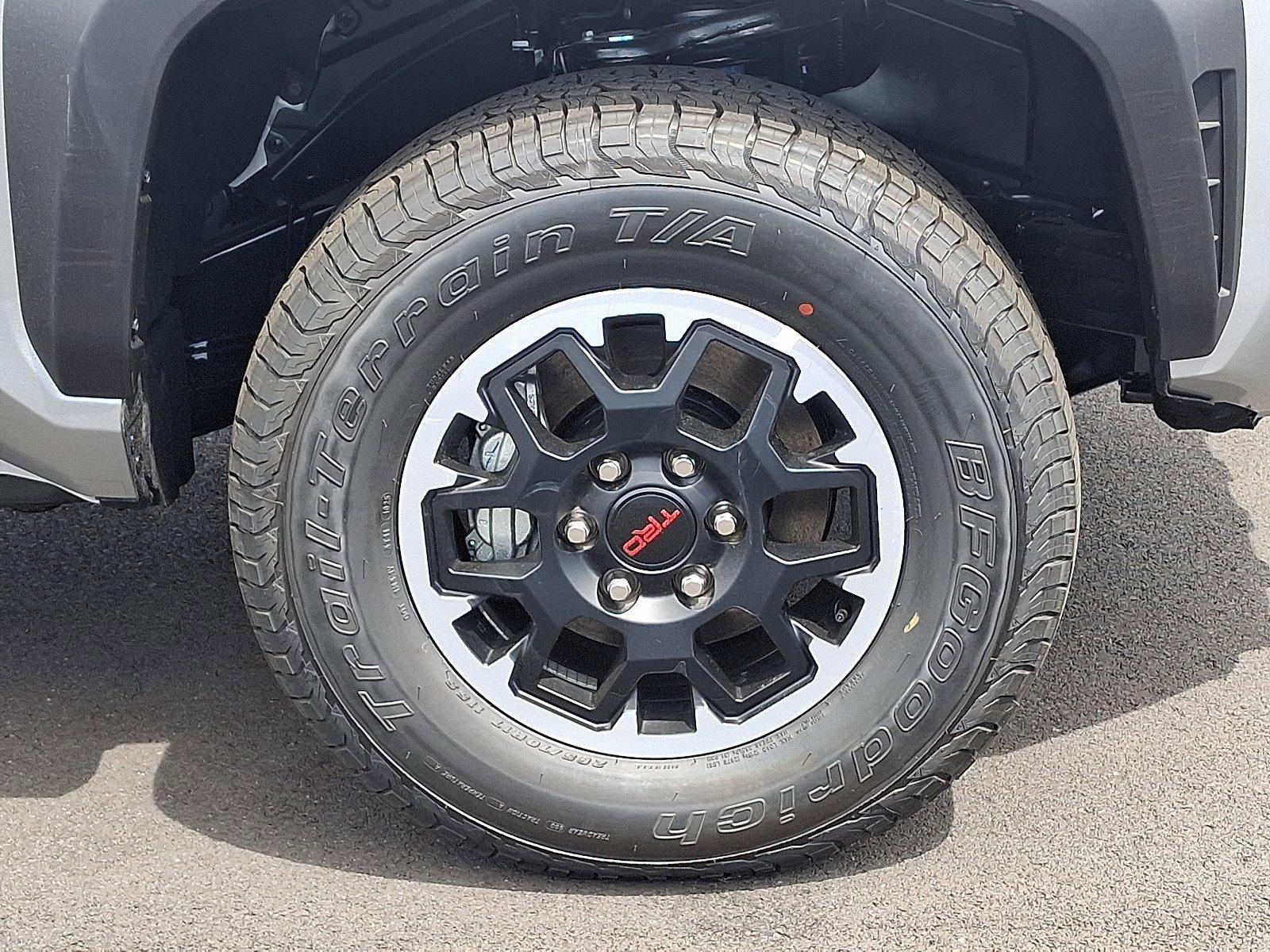 2025 Toyota Tacoma 4WD Vehicle Photo in Harrisburg, PA 17111
