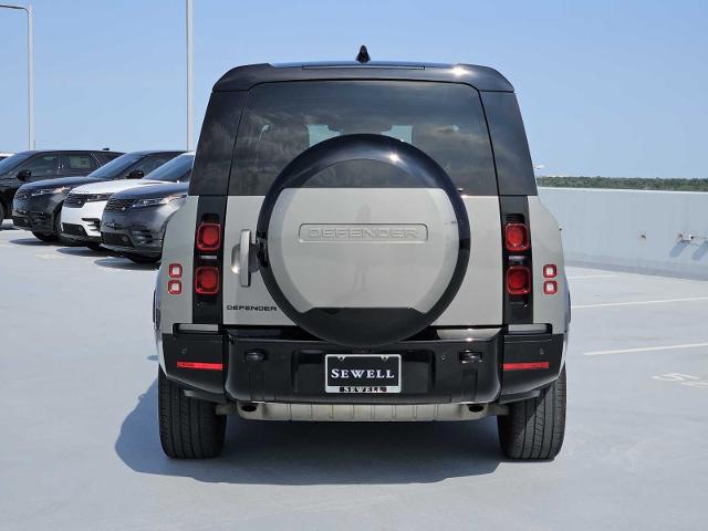 2024 Defender Vehicle Photo in AUSTIN, TX 78717