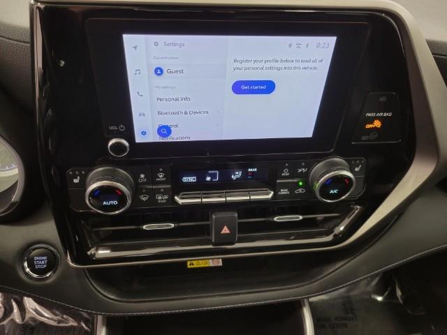 2023 Toyota Highlander Vehicle Photo in Oshkosh, WI 54904