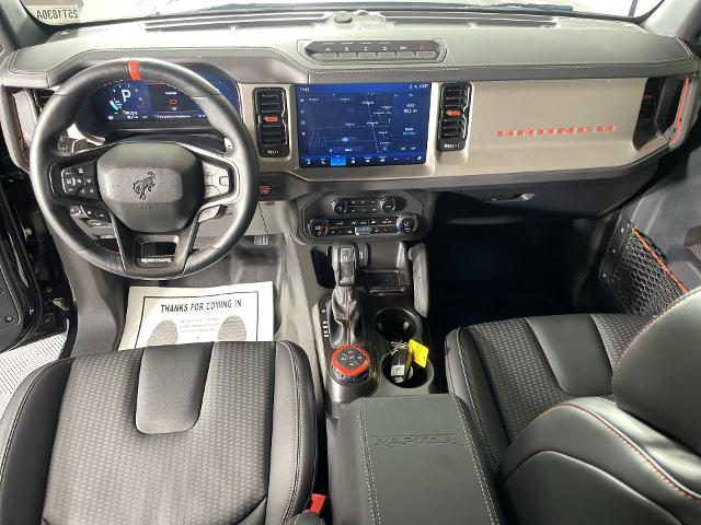 2024 Ford Bronco Vehicle Photo in GILBERT, AZ 85297-0402