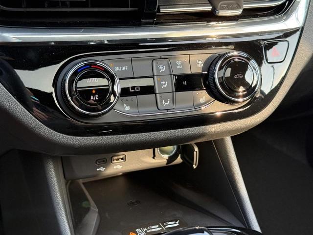 2025 Buick Envista Vehicle Photo in COLUMBIA, MO 65203-3903