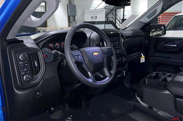 2025 Chevrolet Silverado 1500 Vehicle Photo in KANSAS CITY, MO 64114-4502