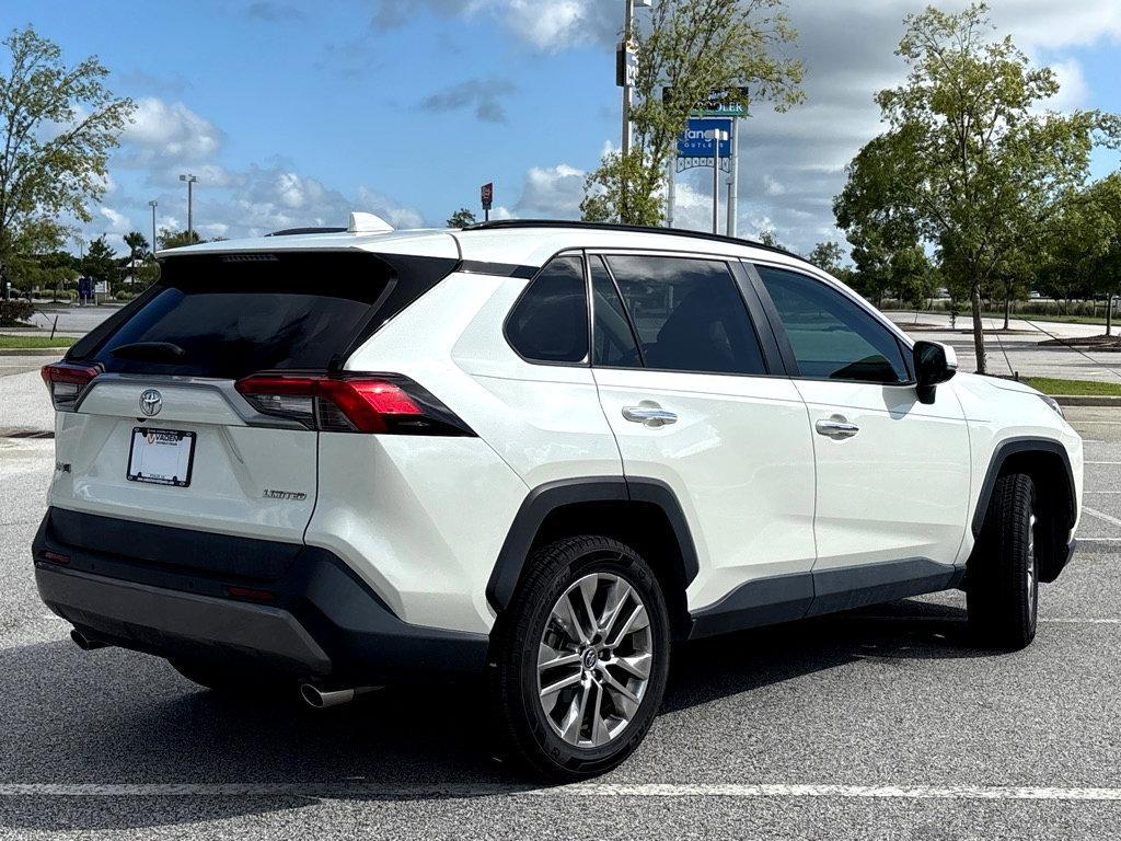 2019 Toyota RAV4 Vehicle Photo in POOLER, GA 31322-3252