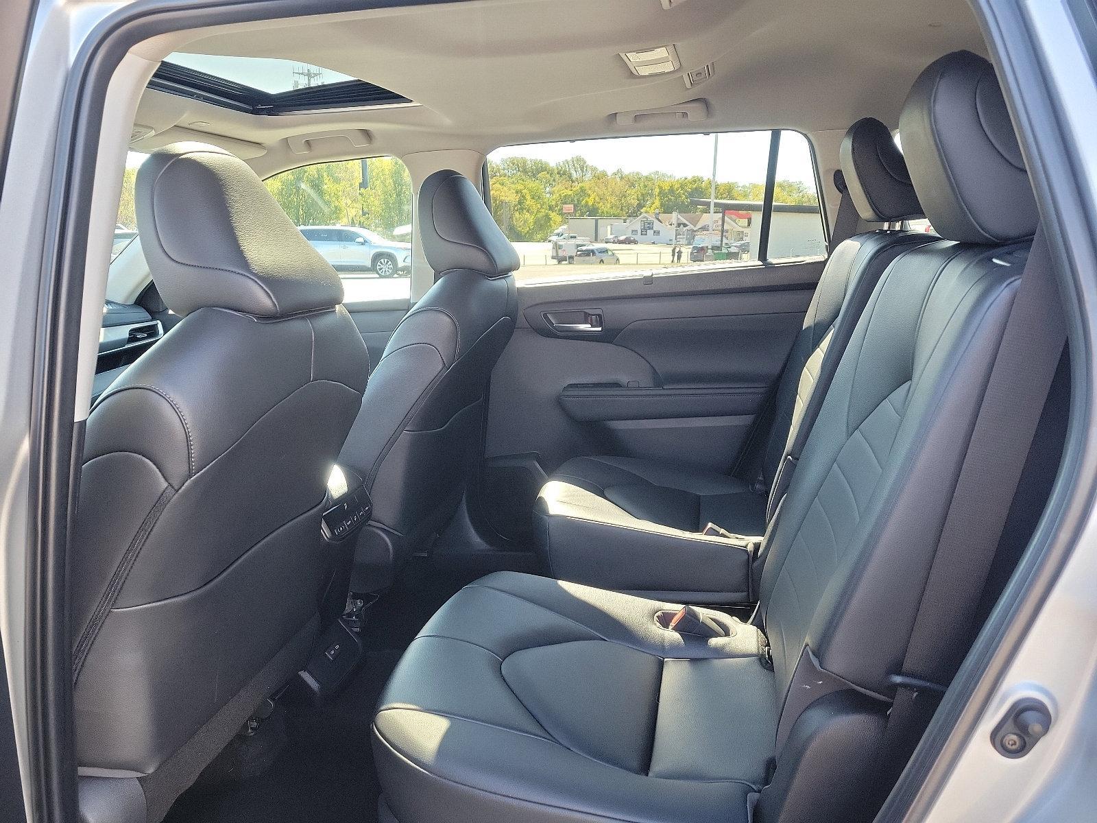 2023 Toyota Highlander Vehicle Photo in Trevose, PA 19053