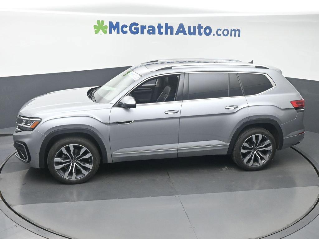 2023 Volkswagen Atlas Vehicle Photo in Marion, IA 52302